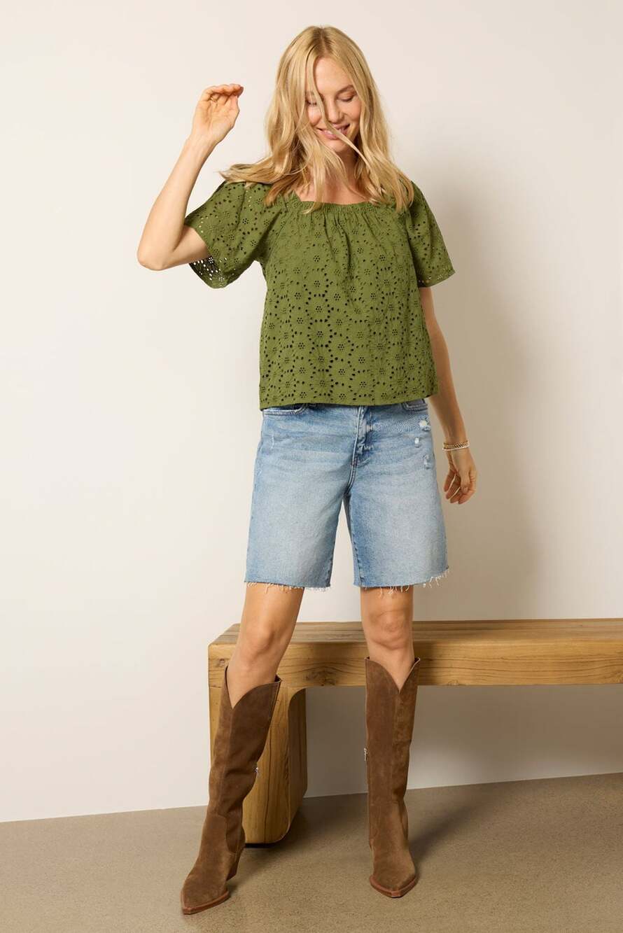 EVEREVE Hadley Eyelet Puff Sleeve Top  XS Olive Green Romantic Boho